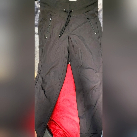 JOGGERS BLACK SMALL SEE PICS FOR MEASUREMENTS - Picture 7 of 9